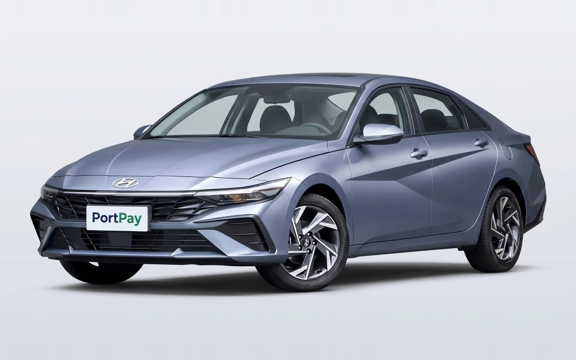 Hyundai Elantra, вид спереди три четверти, кузов «Сине-серый»